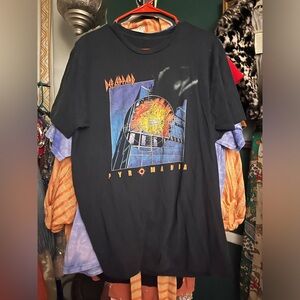 Vintage Def Leppard Pyromania graphic tee